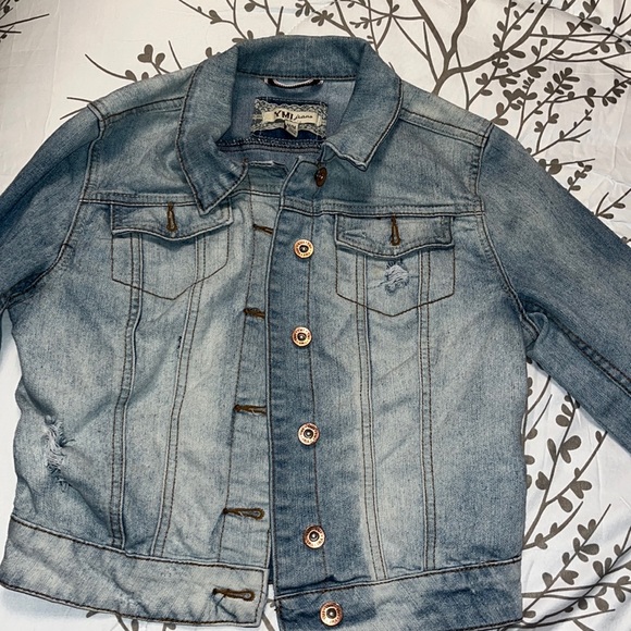Jean jacket, size M, light washed denim! - Picture 1 of 5